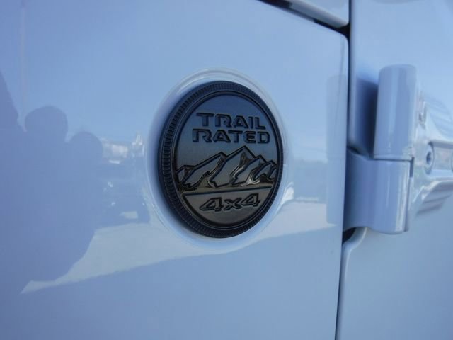 New 2026 Jeep Gladiator Sport AWD/4WD image 6