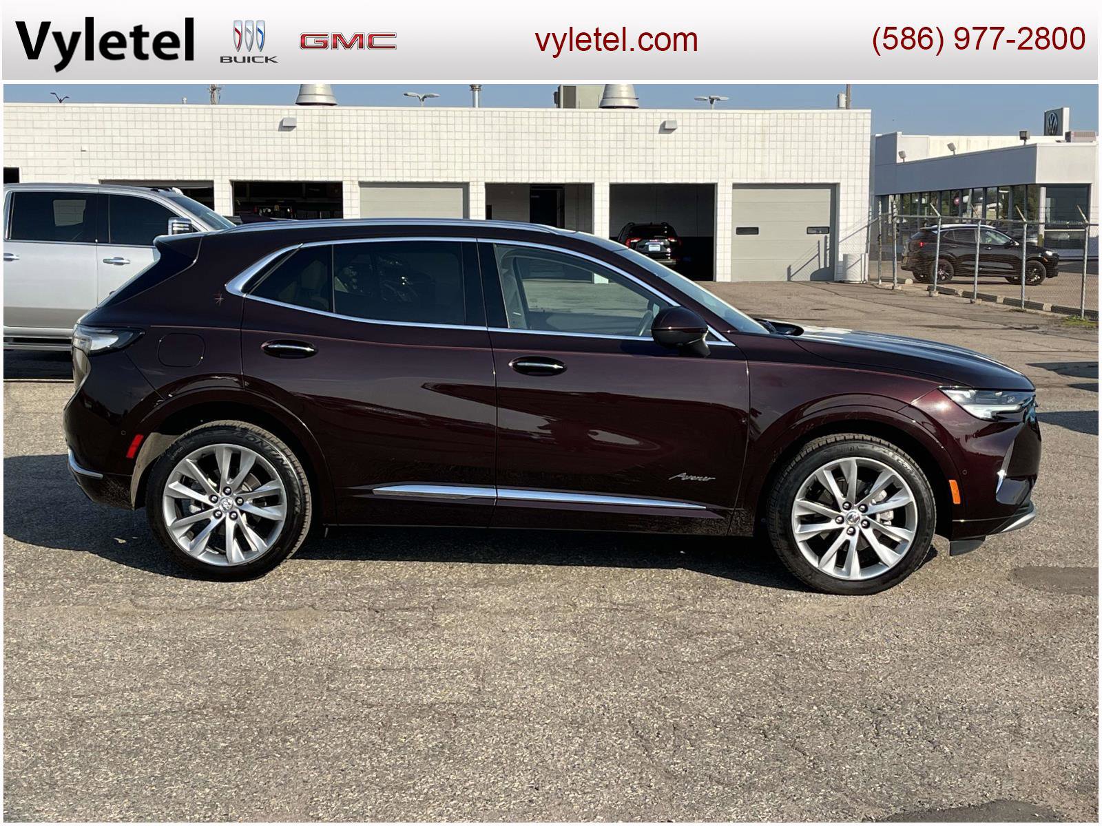 Certified 2023 Buick Envision Avenir image 2