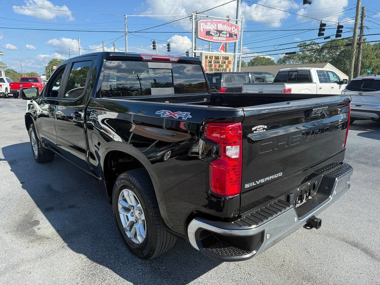Used 2024 Chevrolet Silverado 1500 LT w/ Safety Package image 6