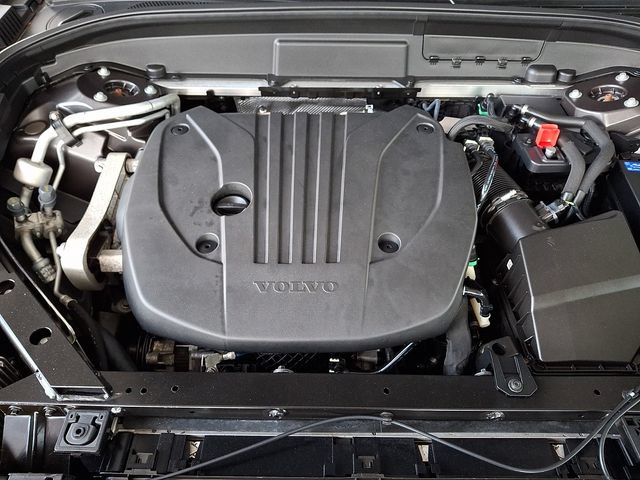 Used 2022 Volvo XC60 B5 Momentum AWD/4WD image 27
