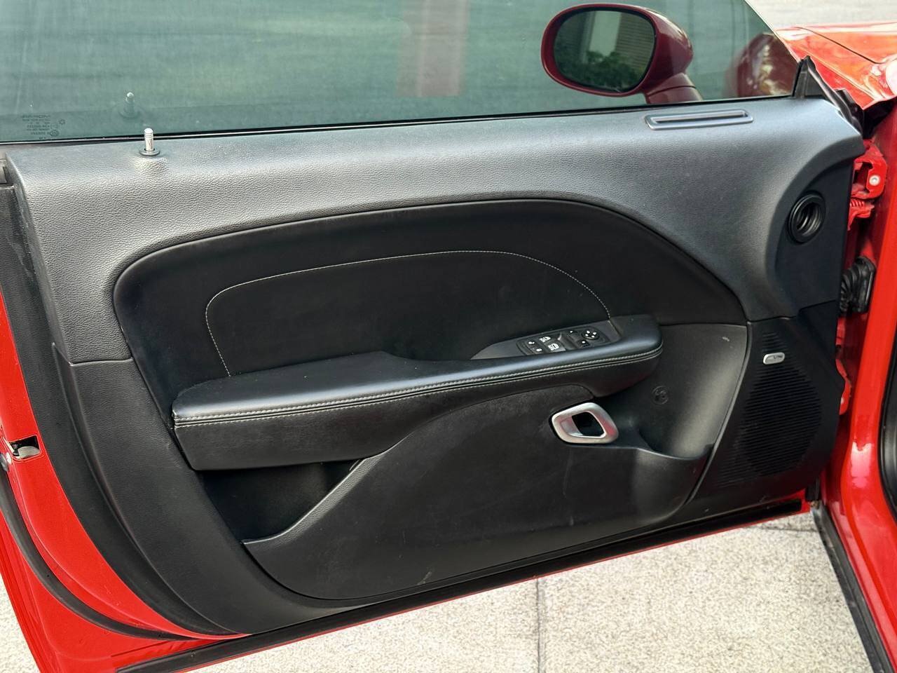 Used 2016 Dodge Challenger R/T Plus RWD image 10