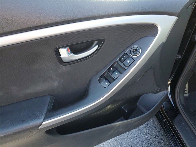 Used 2016 Hyundai Elantra GT w/ Option Group 02 image 11