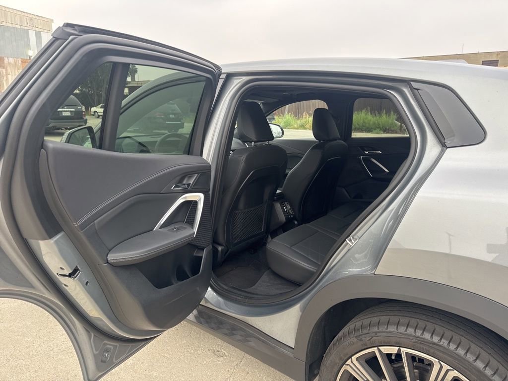 Used 2024 BMW X2 xDrive28i w/ Convenience Package image 9