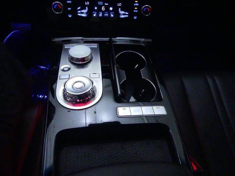 Used 2025 Genesis G80 2.5T image 21