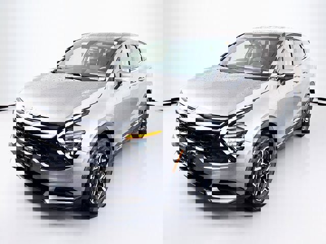 Certified 2025 Kia Sportage LX image 1