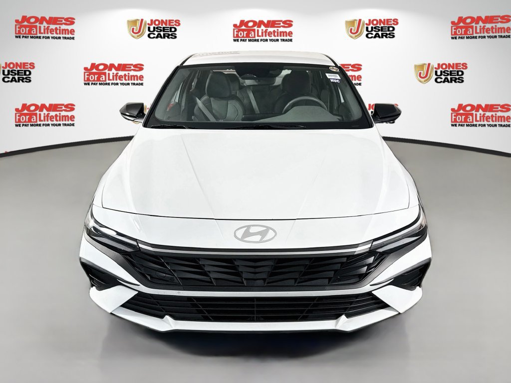 Certified 2025 Hyundai Elantra Sport FWD image 12