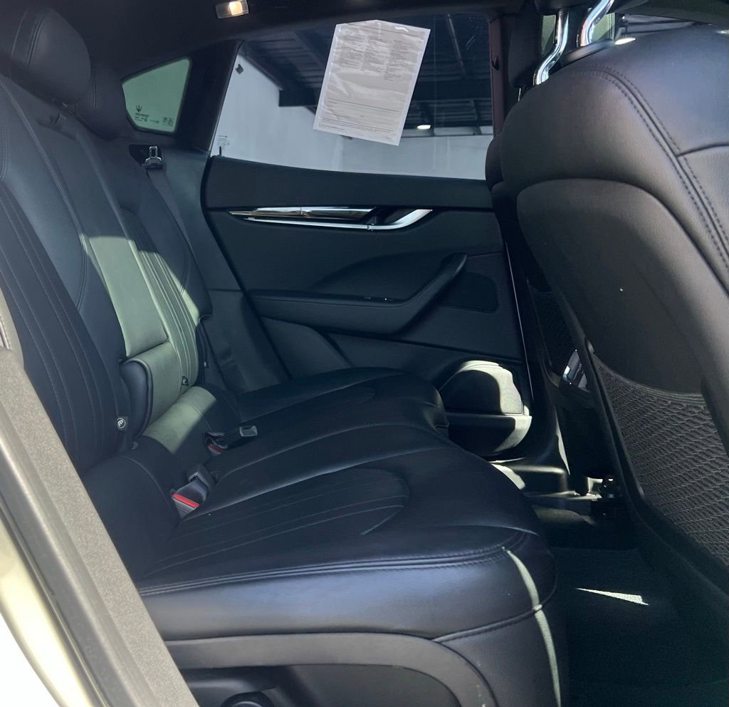 Used 2021 Maserati Levante image 22
