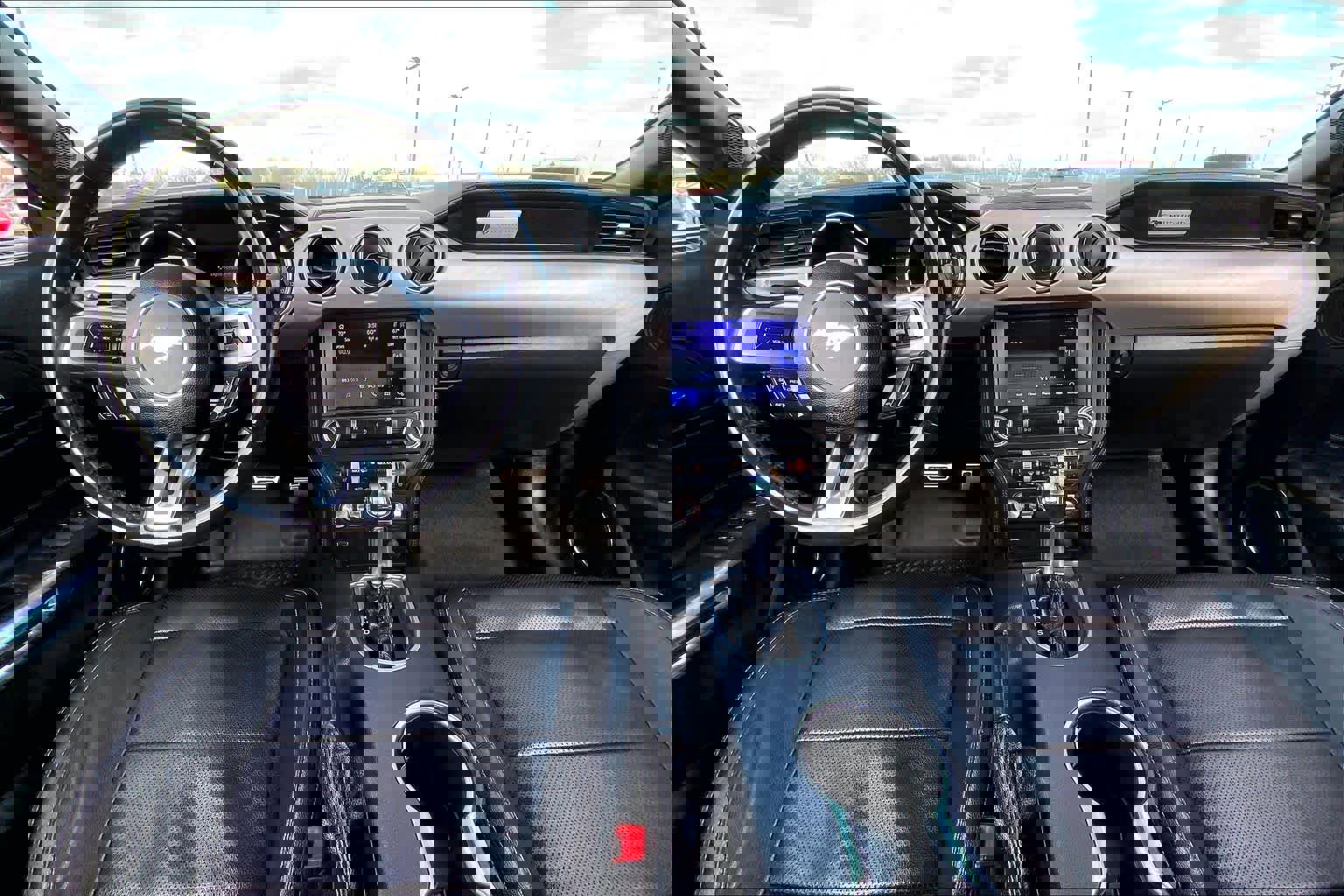 Used 2021 Ford Mustang Premium image 14