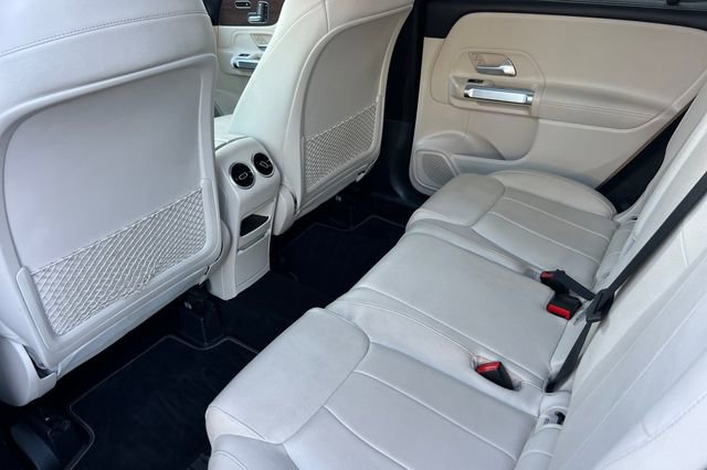 Used 2021 Mercedes-Benz GLB 250 image 13