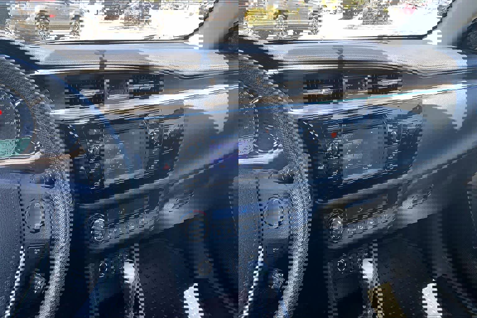 Used 2016 Toyota Corolla LE Premium FWD image 7