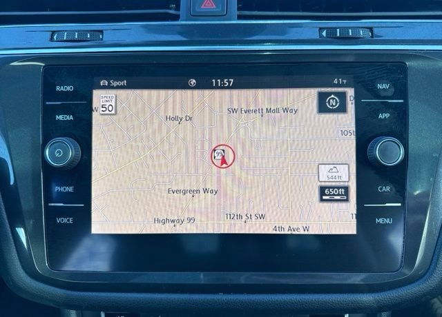 Used 2020 Volkswagen Tiguan SEL Premium R-Line image 58