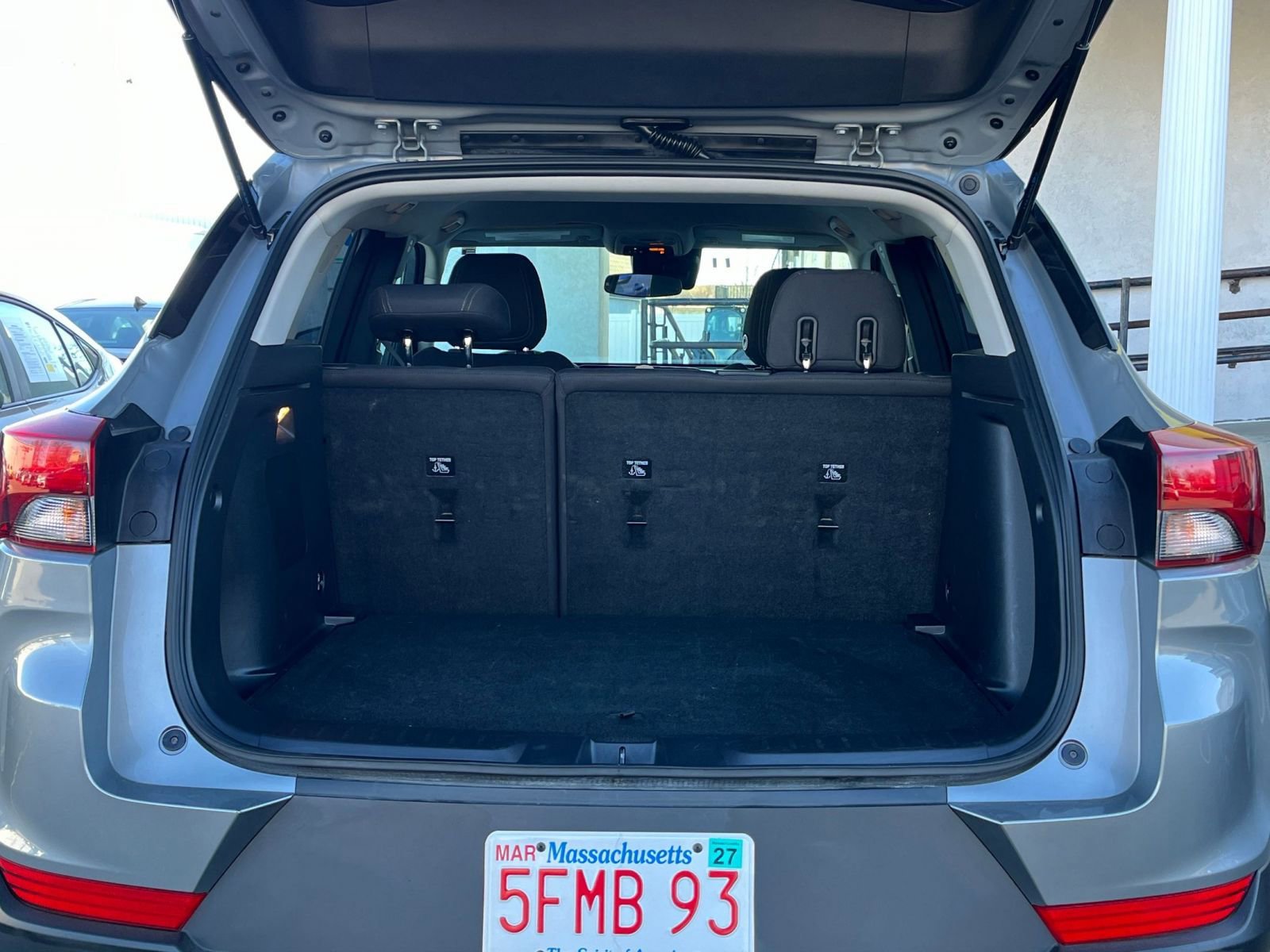 Used 2025 Chevrolet TrailBlazer LT image 27