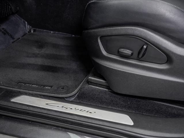 Certified 2024 Porsche Cayenne AWD/4WD image 13