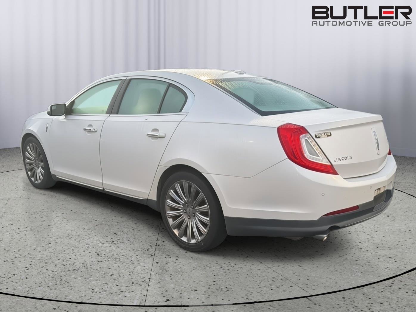 Used 2013 Lincoln MKS FWD image 5