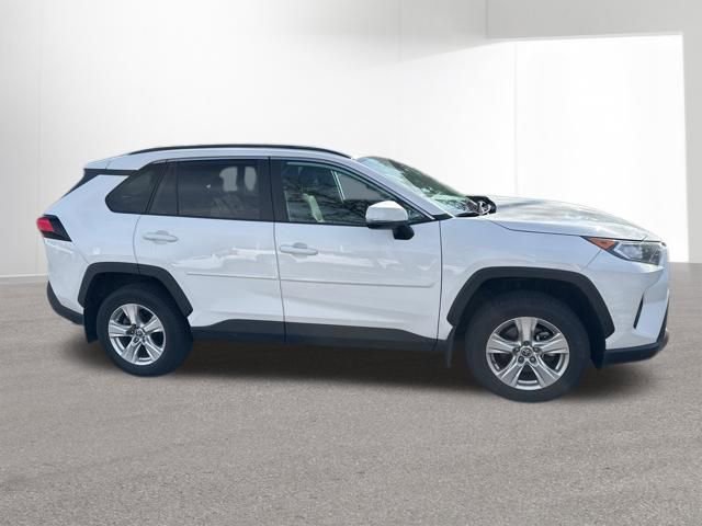Certified 2021 Toyota RAV4 XLE w/ Convenience Package AWD/4WD image 22