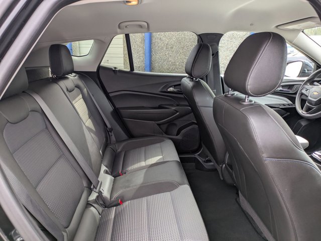 Used 2025 Chevrolet Trax LT image 24
