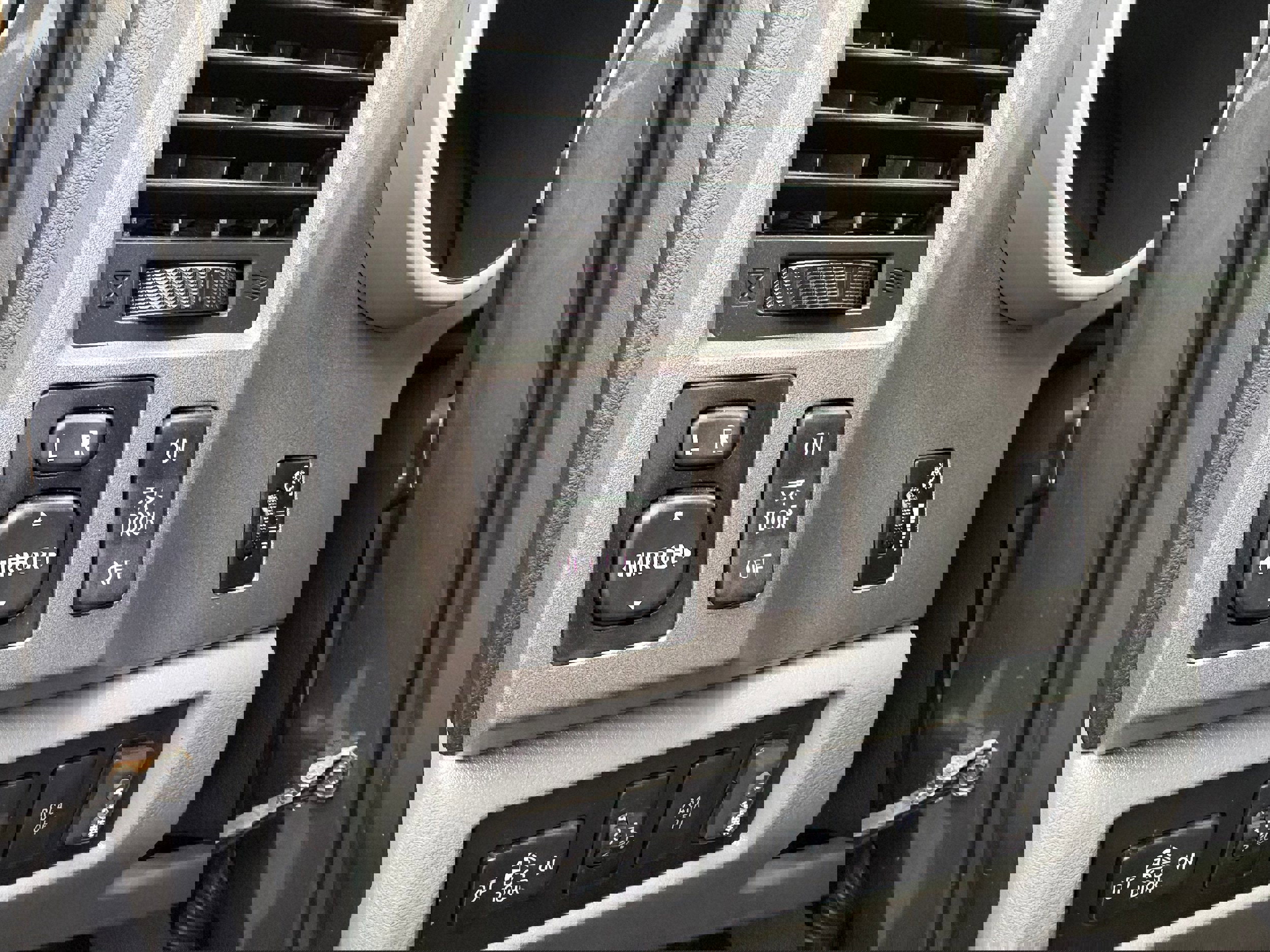 Used 2010 Toyota Tundra 4x4 Double Cab image 38