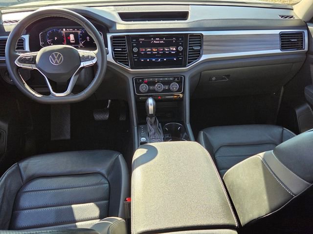 Used 2021 Volkswagen Atlas SEL Premium image 16