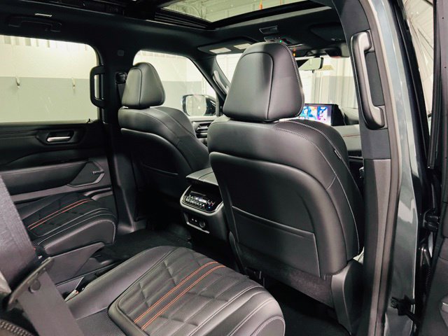 New 2026 Nissan Armada PRO-4X AWD/4WD image 31