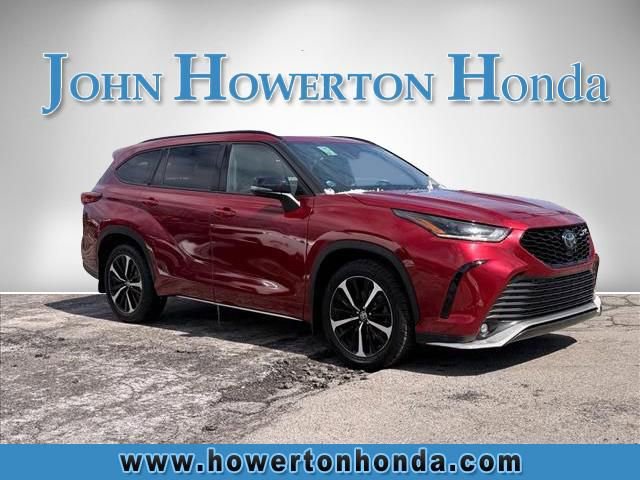 Used 2022 Toyota Highlander XSE image 1