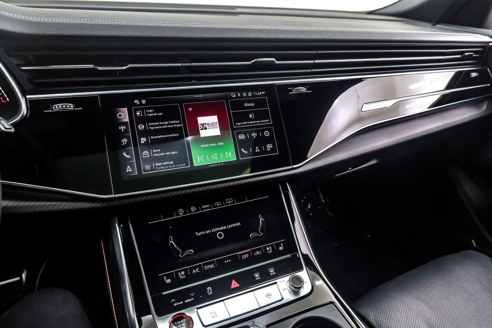 Used 2024 Audi SQ8 Premium Plus w/ Executive Package image 21