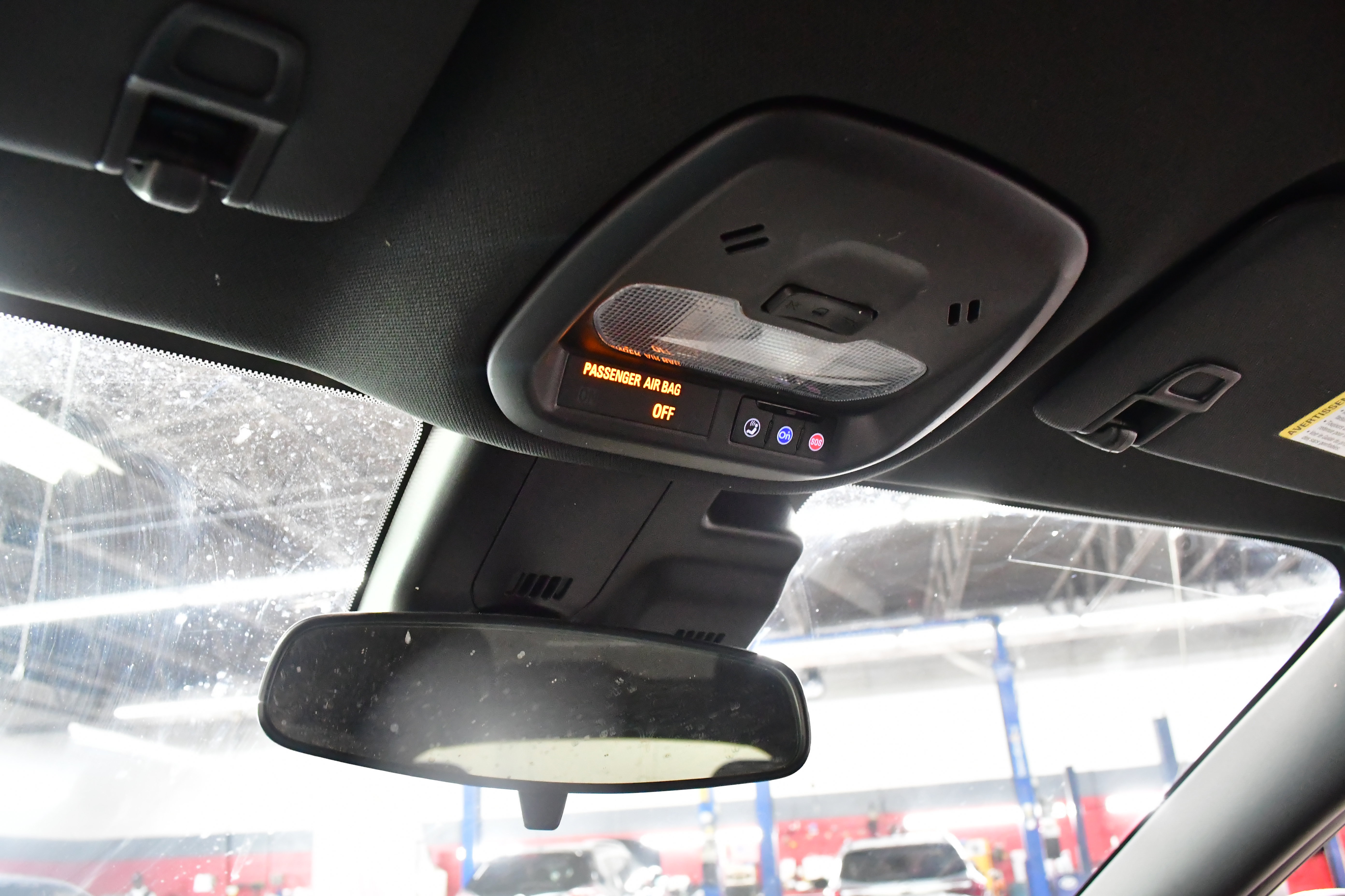 Used 2025 Chevrolet Trax RS w/ Driver Confidence Package FWD image 32