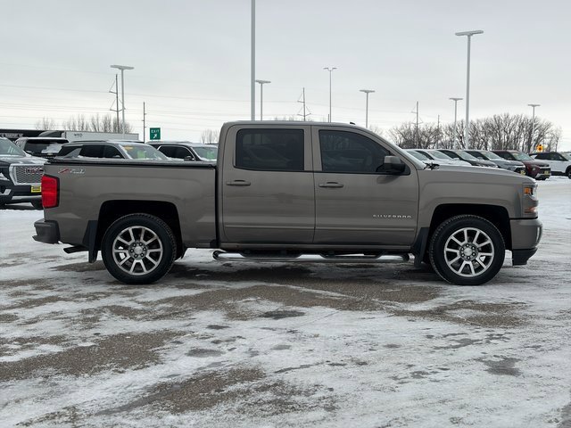 Used 2017 Chevrolet Silverado 1500 LT w/ All Star Edition image 4