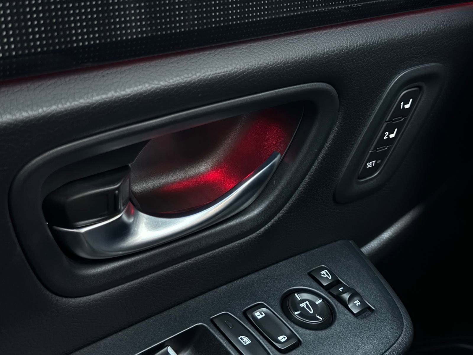 Certified 2025 Honda Pilot Black Edition image 46