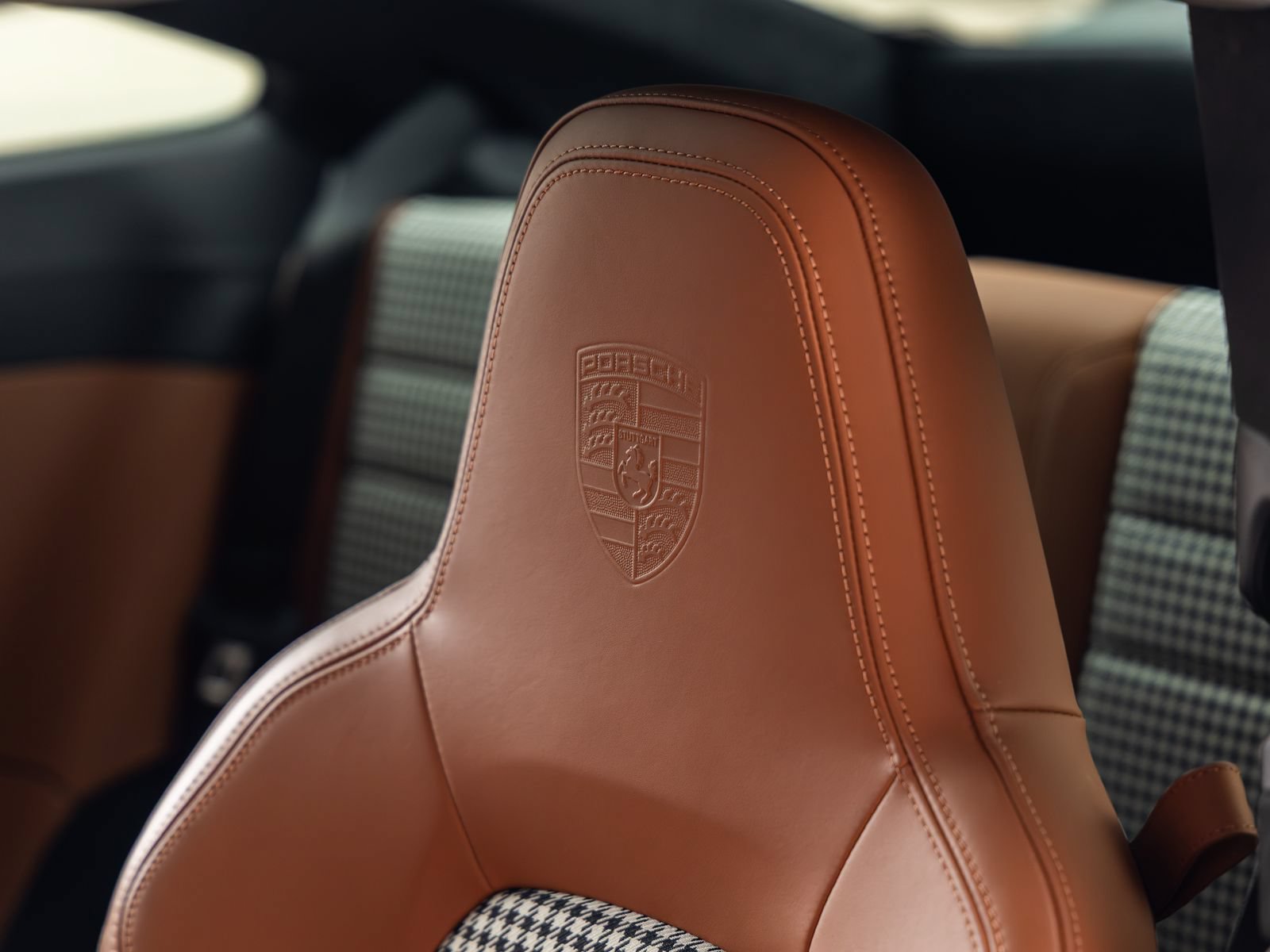 Certified 2023 Porsche 911 Turbo S AWD/4WD image 32