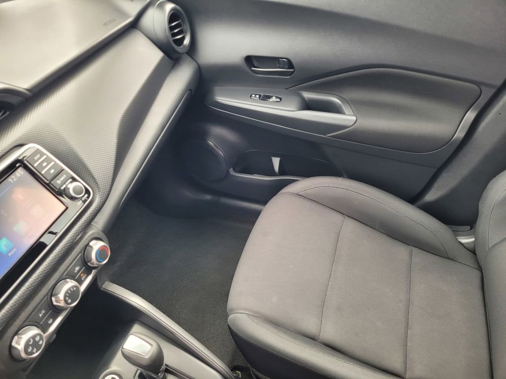 Used 2023 Nissan Kicks S image 11