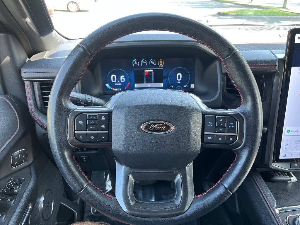 Used 2024 Ford Expedition Limited AWD/4WD image 14
