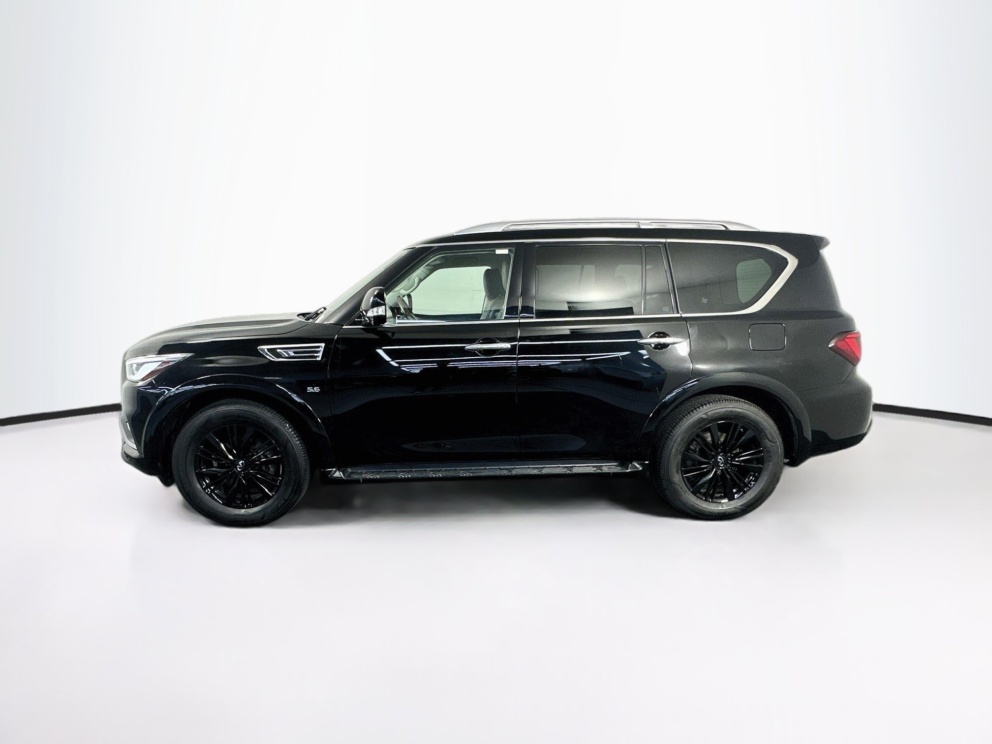 Used 2018 INFINITI QX80 2WD w/ Driver Assistance Package image 4