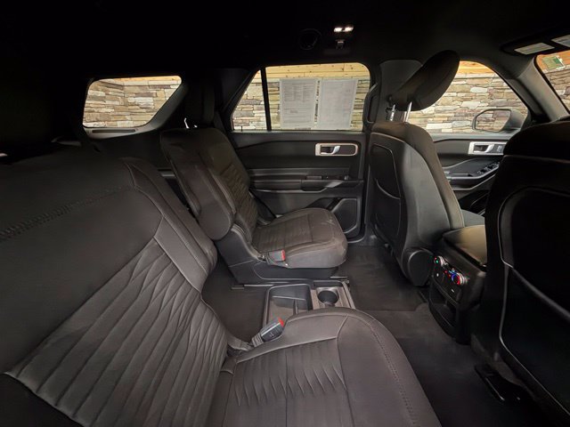 Used 2020 Ford Explorer XLT w/ Comfort Package AWD/4WD image 31