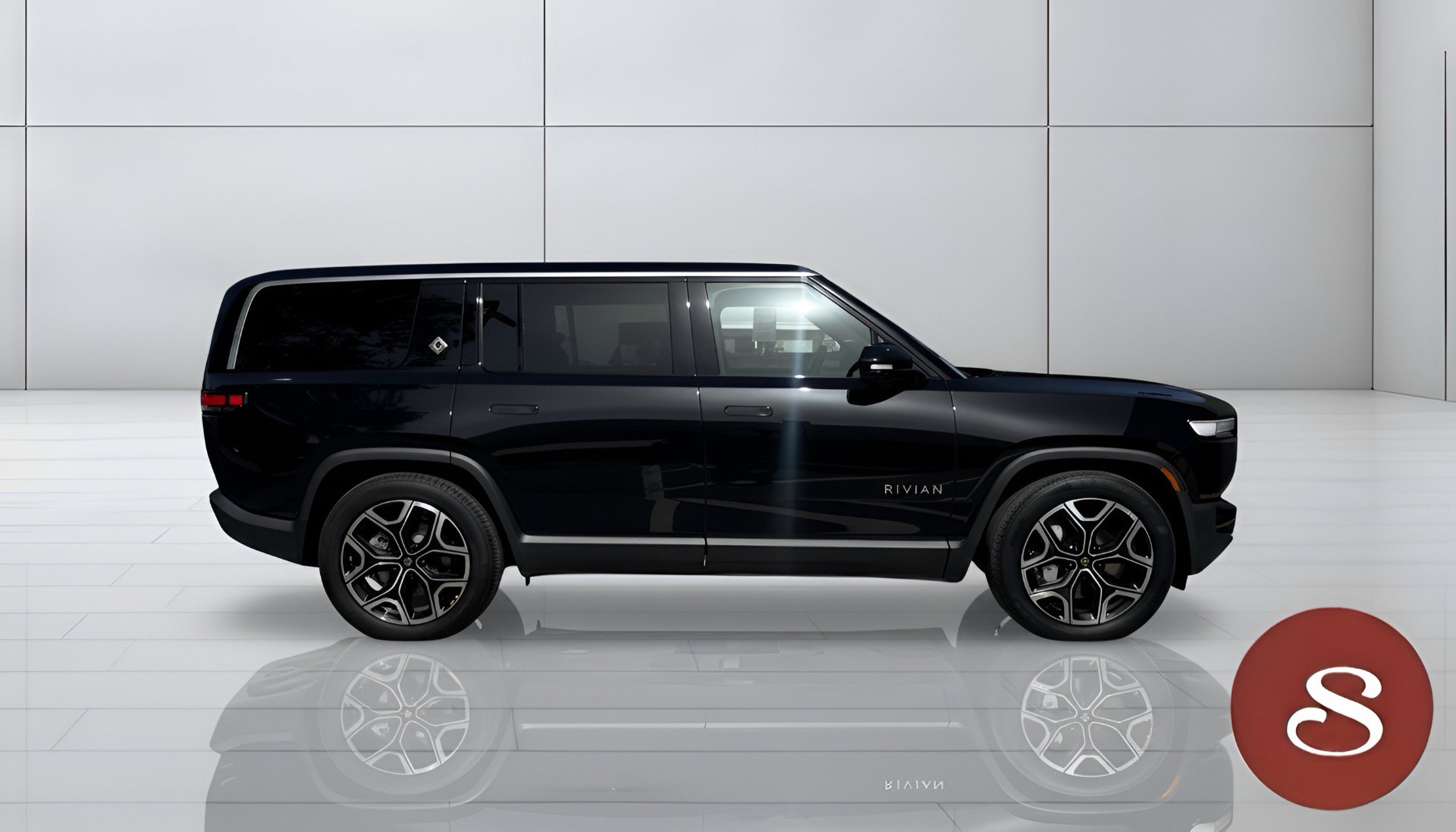 Used 2025 Rivian R1S Adventure AWD/4WD image 9