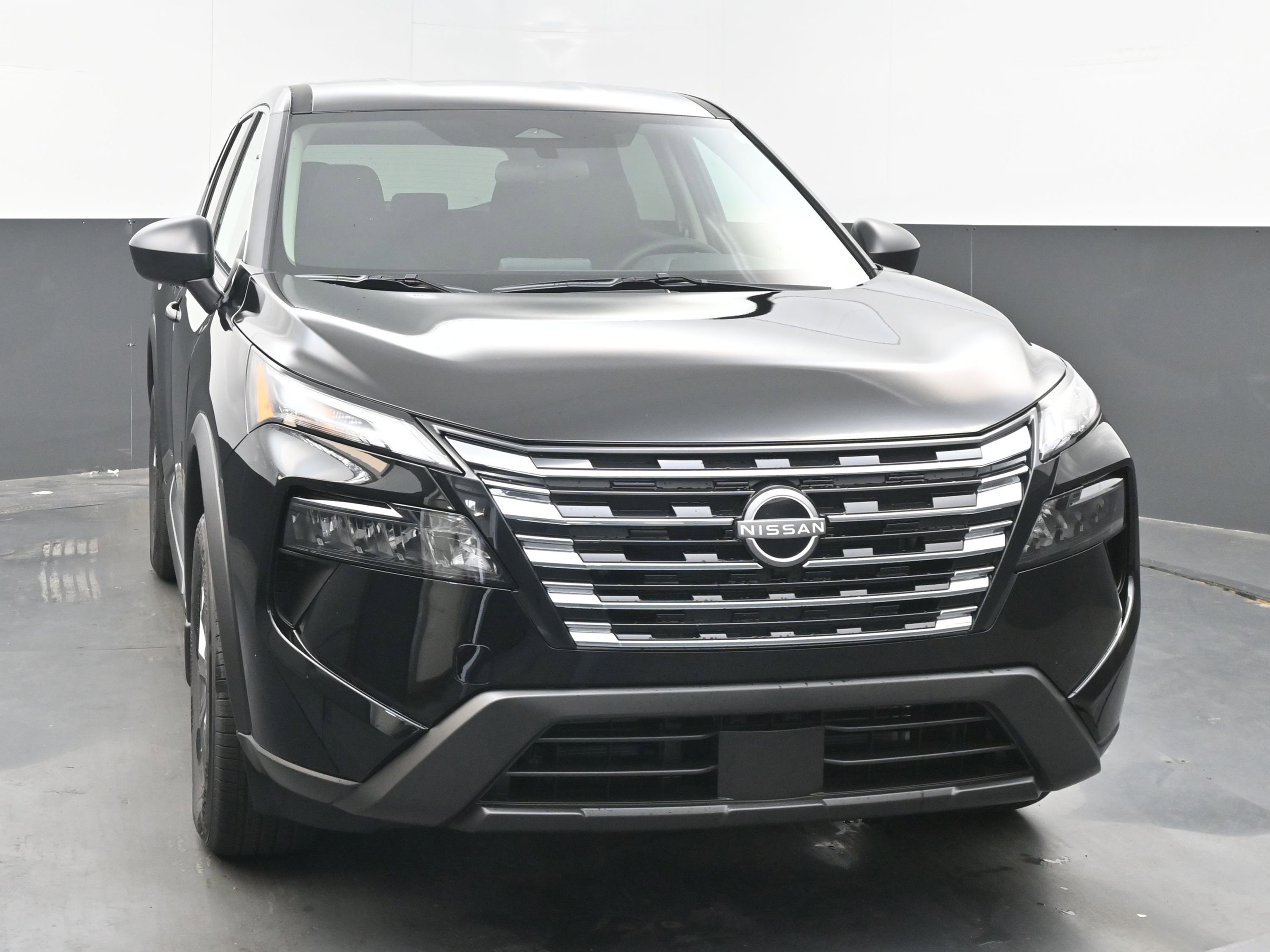 New 2026 Nissan Rogue S image 2