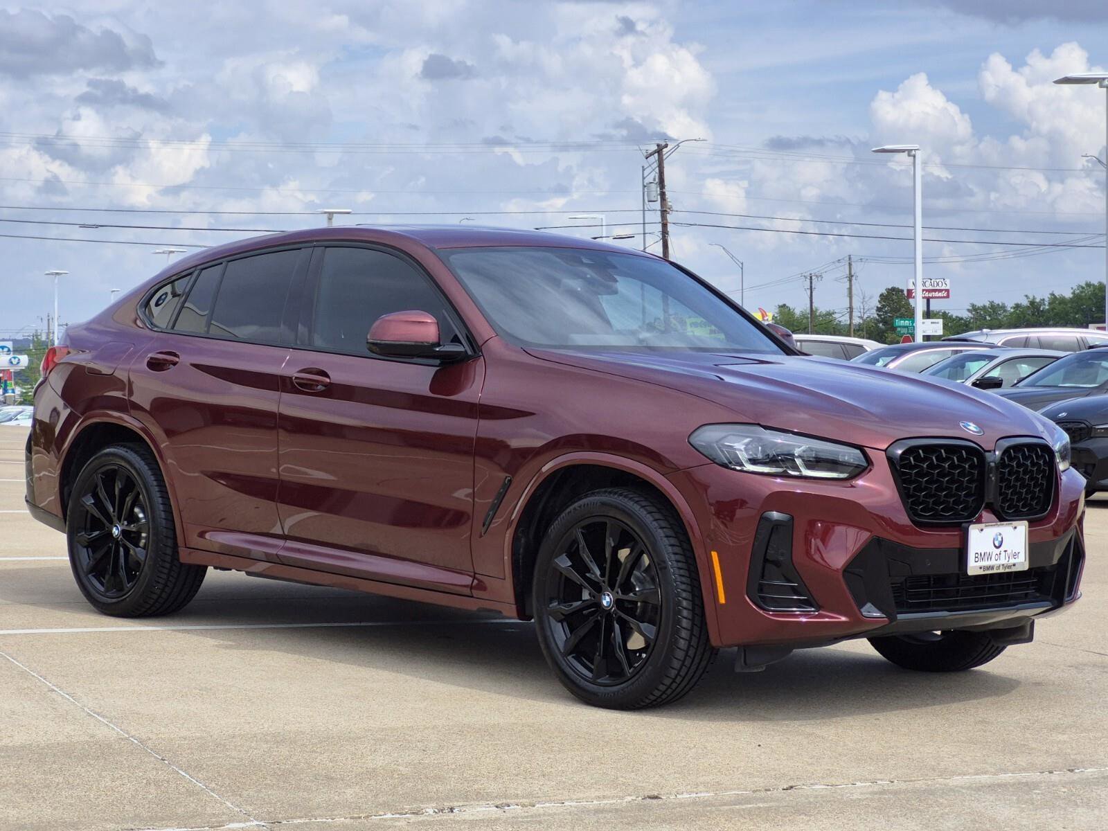 Certified 2025 BMW X4 xDrive30i AWD/4WD image 3