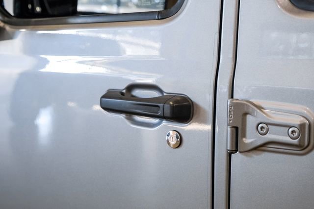 Used 2020 Jeep Gladiator Rubicon image 36