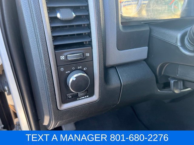 Used 2017 RAM 1500 ST w/ SXT Appearance Group AWD/4WD image 18