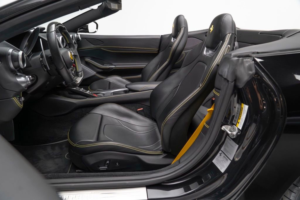 Used 2019 Ferrari Portofino image 61