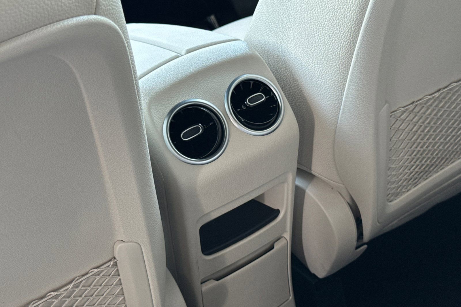 Certified 2025 Mercedes-Benz GLB 250 image 14