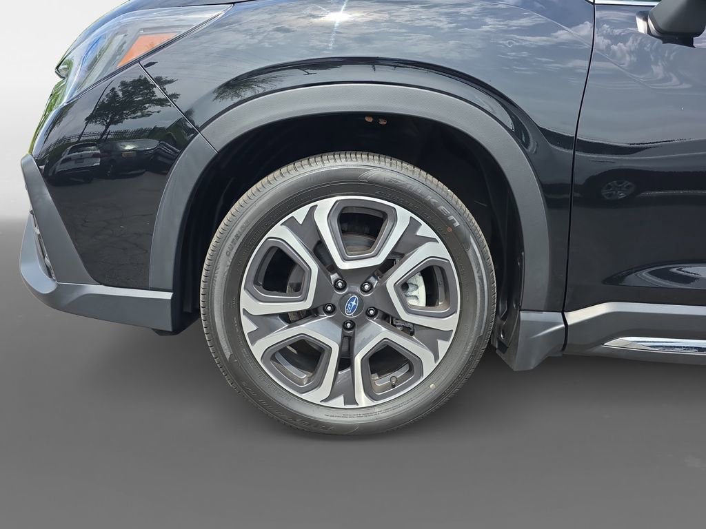 Used 2023 Subaru Ascent Touring AWD/4WD image 14