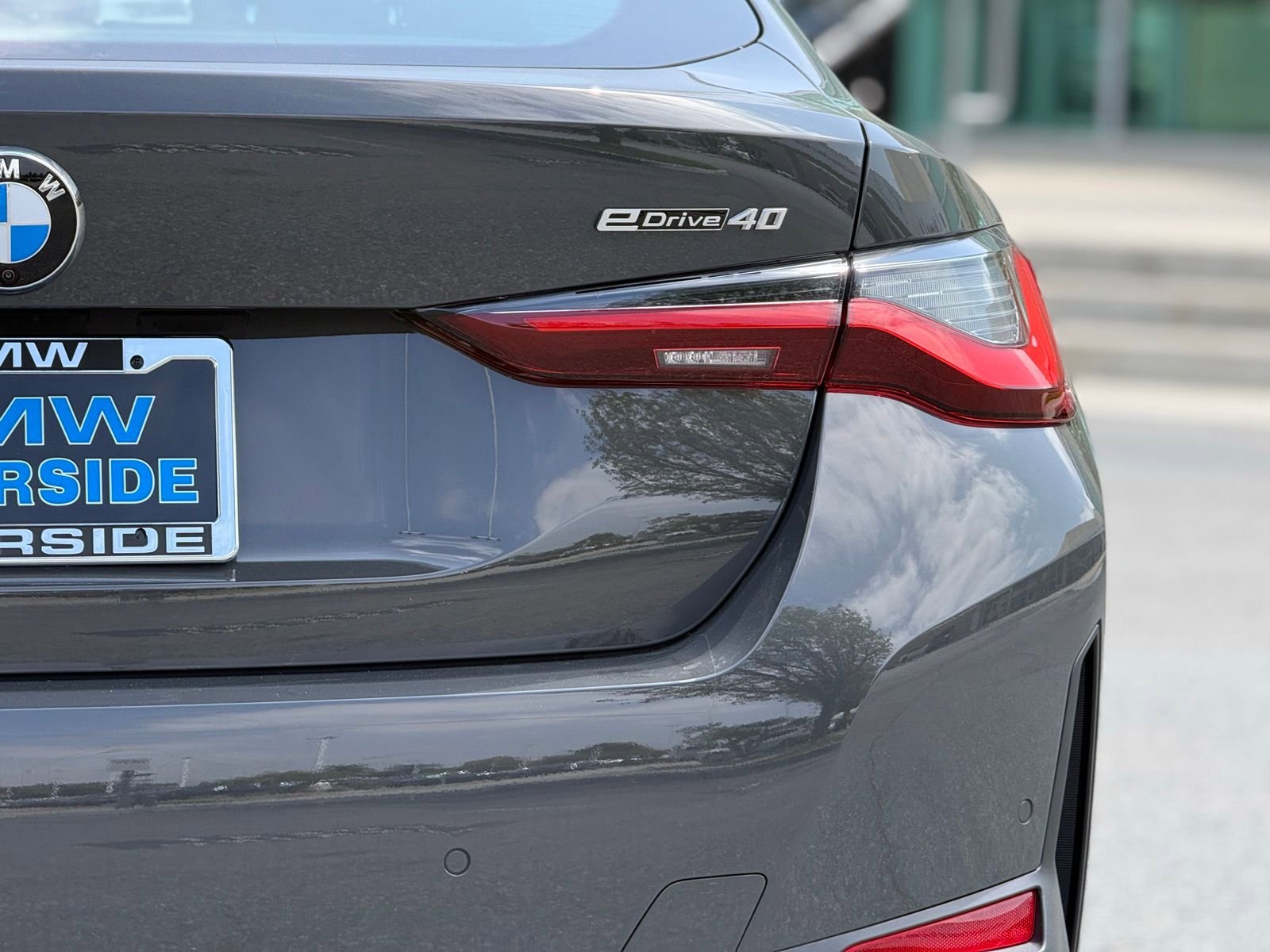 New 2026 BMW i4 eDrive40 w/ Parking Assistance Package RWD image 14