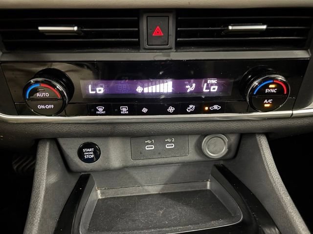 Used 2025 Nissan Rogue SV AWD/4WD image 21
