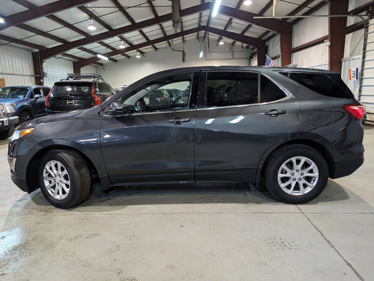 Used 2018 Chevrolet Equinox LT image 4