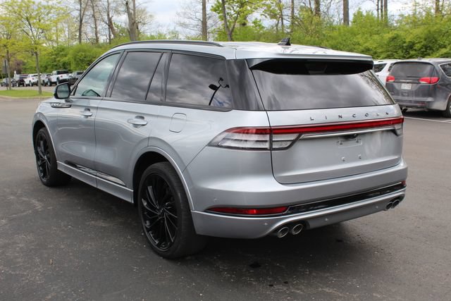 Certified 2023 Lincoln Aviator Black Label w/ Jet Package AWD/4WD image 7