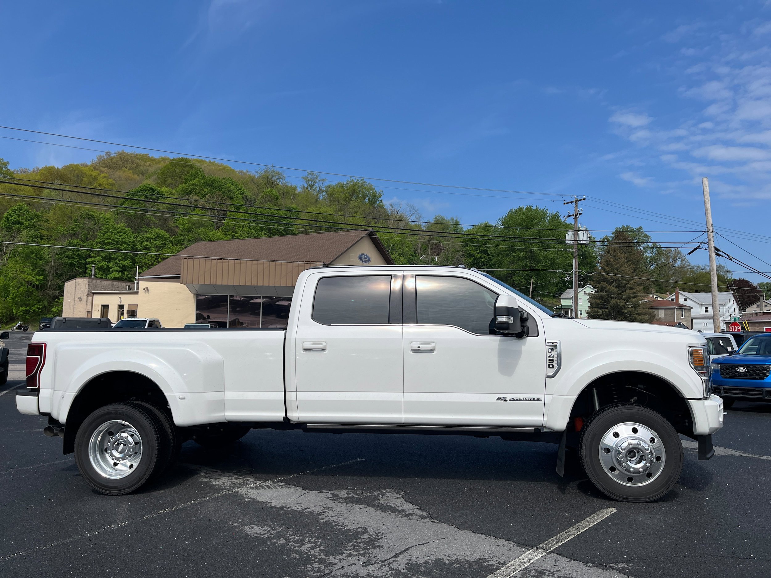 Used 2020 Ford F450 Limited w/ FX4 Off-Road Package AWD/4WD image 4