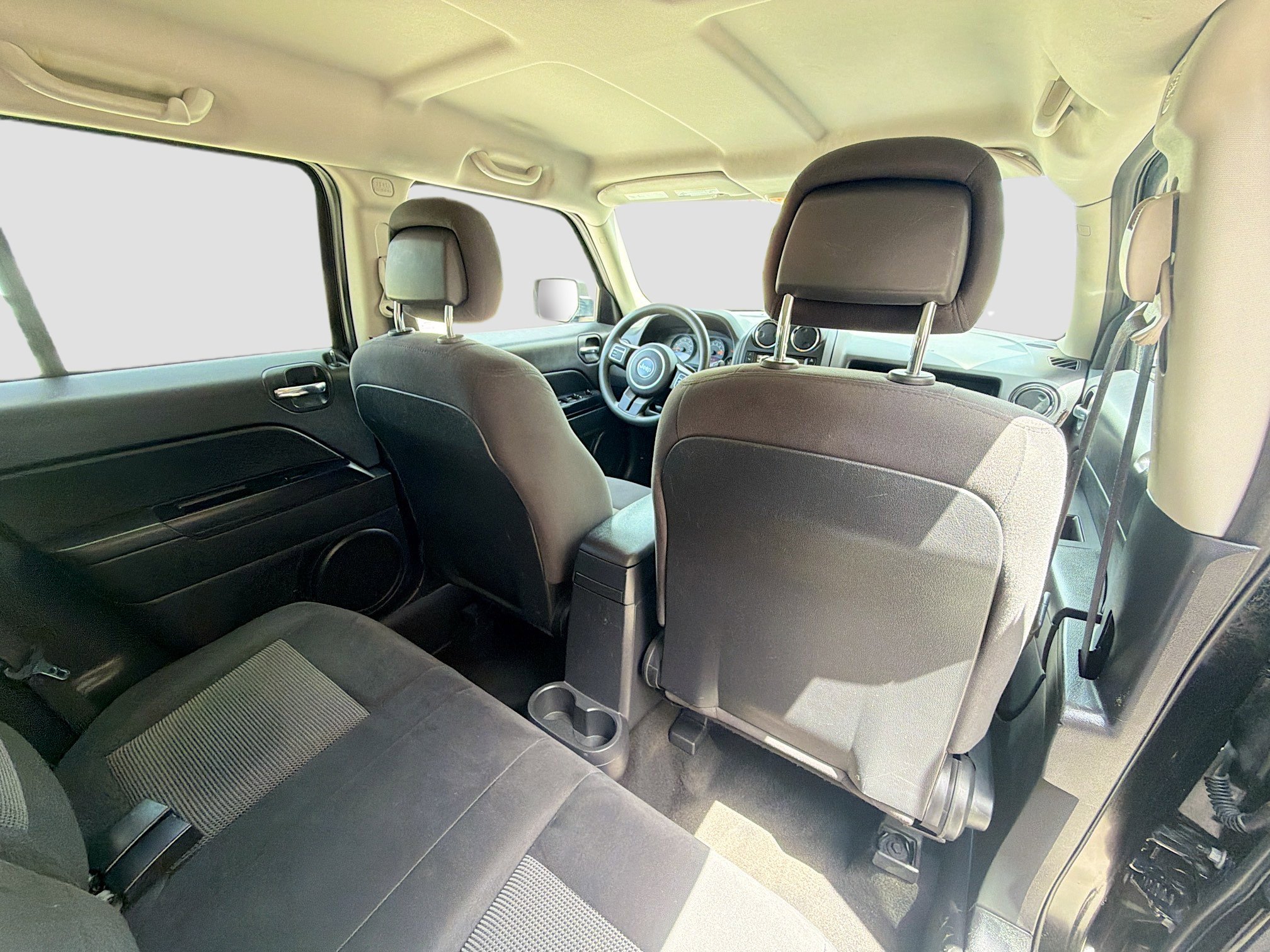 Used 2016 Jeep Patriot Sport w/ Power Value Group FWD image 29