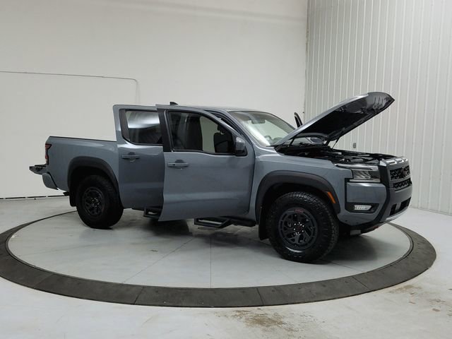 Used 2025 Nissan Frontier PRO-4X w/ Pro Convenience Package image 9