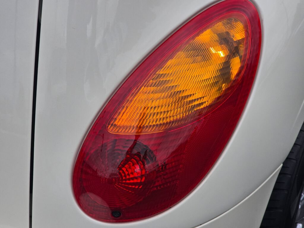 Used 2005 Chrysler PT Cruiser GT FWD image 55