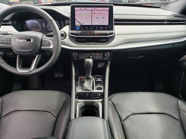 Used 2024 Jeep Compass Limited w/ Elite Group image 18